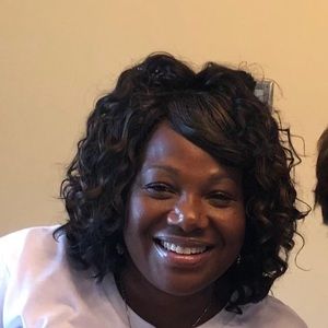 Meet your Posher, Maxine